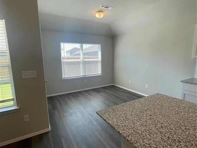 1751 King Rd — Photo 3