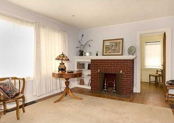 3rd image of 255 Antlers Dr