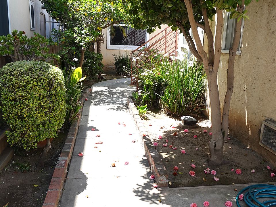 Front entry from 3rd street