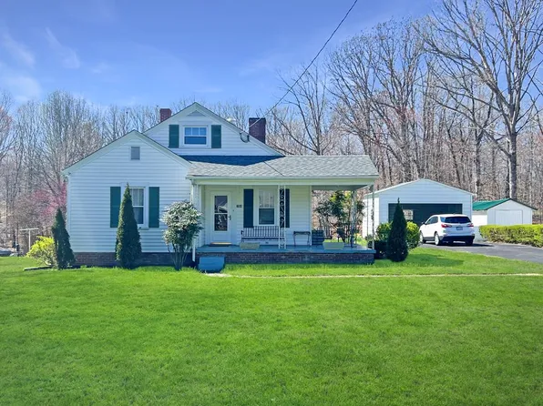 164 Parkway Dr, Danville, VA 24541