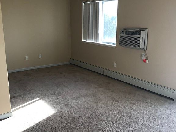 4th image of 106 Cottonwood Ave N #7729594
