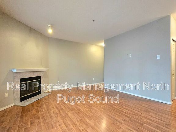 4th image of 18930 Bothell Everett Hwy APT V101