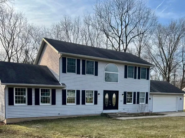 1107 Pennwood Pl, Battle Creek, MI 49017