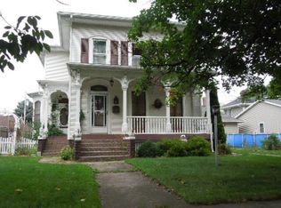104 E Park St, Wyoming, IL 61491