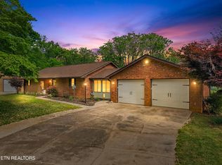 1850 Honeysuckle Ln, Talbott, TN 37877