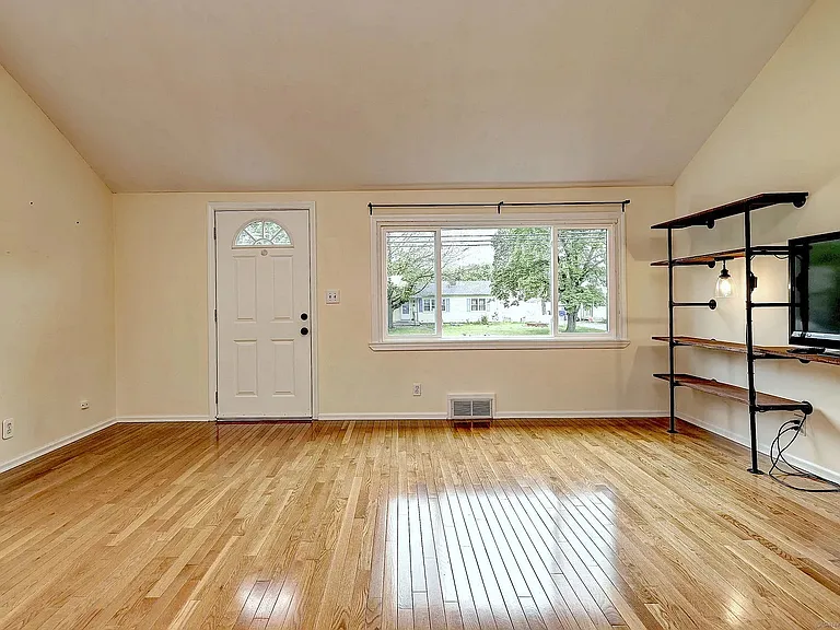 73 Federal St — Photo 3