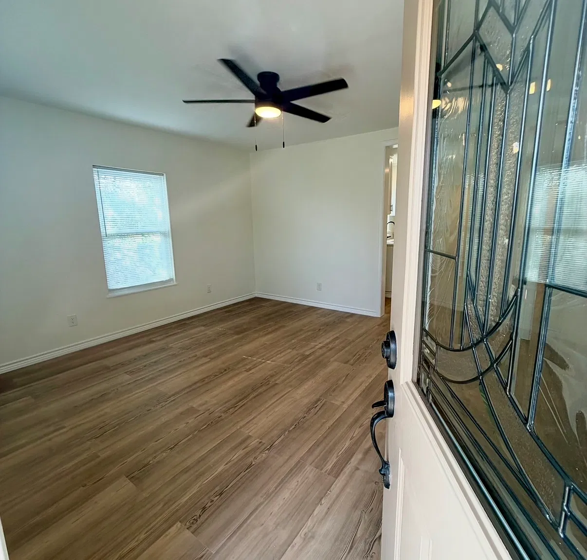 2 bed, 868 sqft, $1,125 — Photo 2