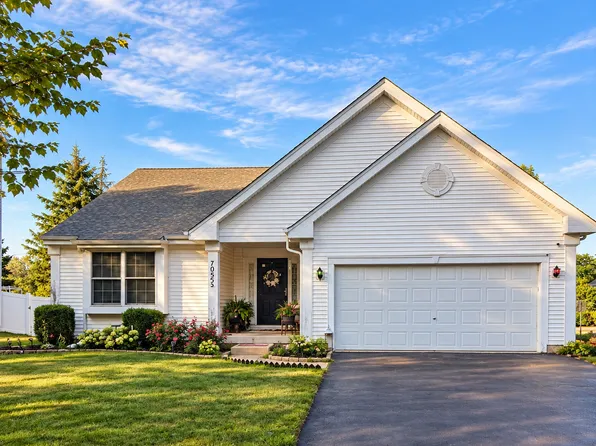 7055 Nathan Ln, Carpentersville, IL 60110