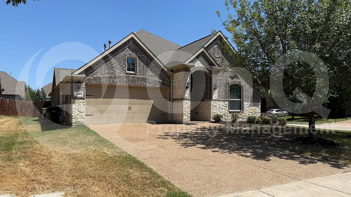 4 bed, 3.5 bath, 2654 sqft, $3,400 — Photo 1