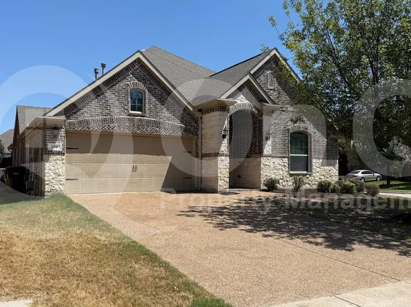 700 Shrewsbury Pl, Plano, TX 75074