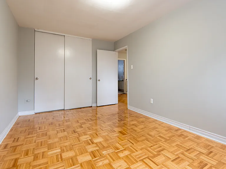 2 Secord Ave — Photo 36