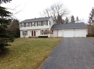 14 Fletcher Rd, Pittsford, NY 14534