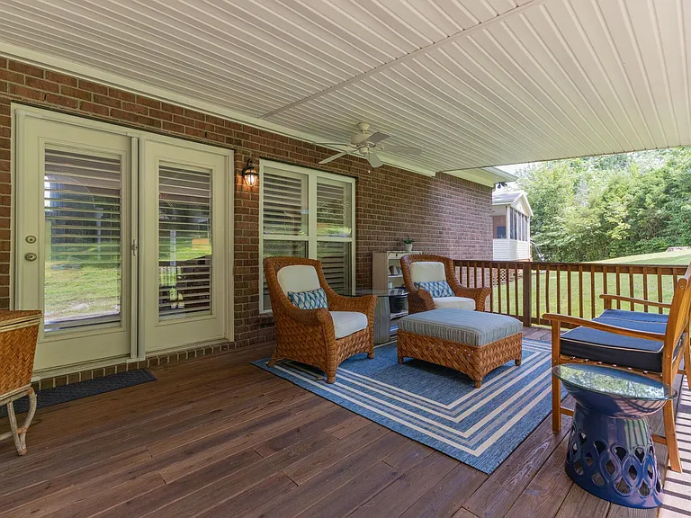 2077 Sherbrooke Ln — Photo 34