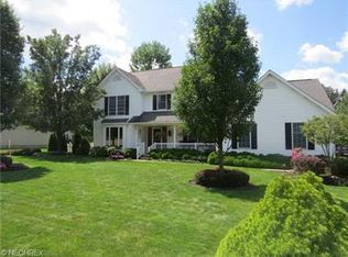 27 Malibu Dr, East Palestine, OH