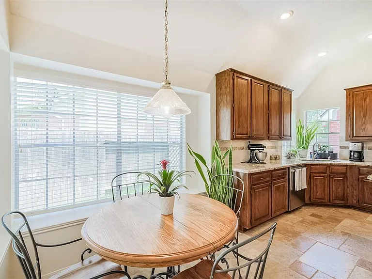 17218 Hamilwood Dr — Photo 16
