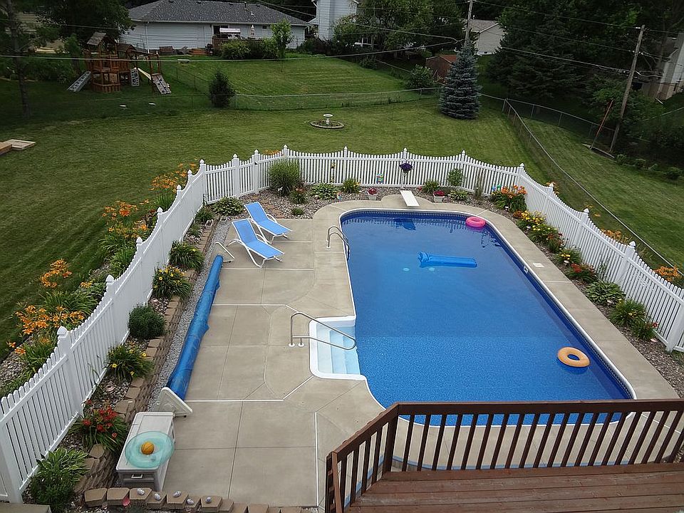1st image of 1826 Davenshire Dr