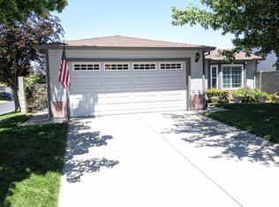 7673 Sunmore Ln, Sacramento, CA