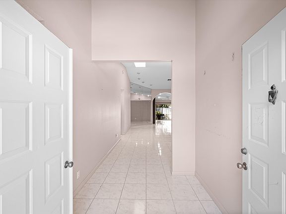 4th image of 7844 Sailing Shores Terrace