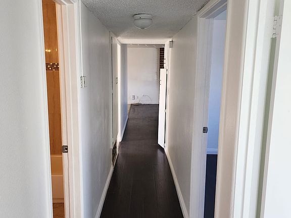 5th image of 6645 Darwell Ave
