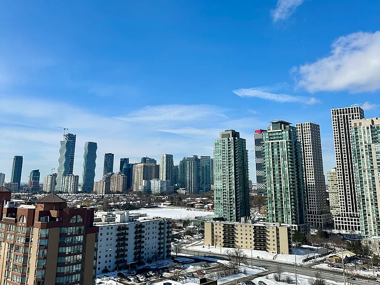 1 Fairview Rd E #1705 — Photo 10
