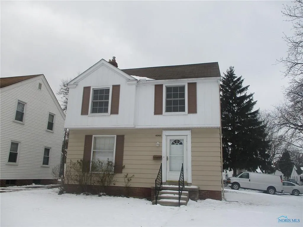 4363 Kingsbury Ave photo 1