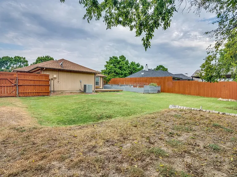 6512 Coral Ln — Photo 18