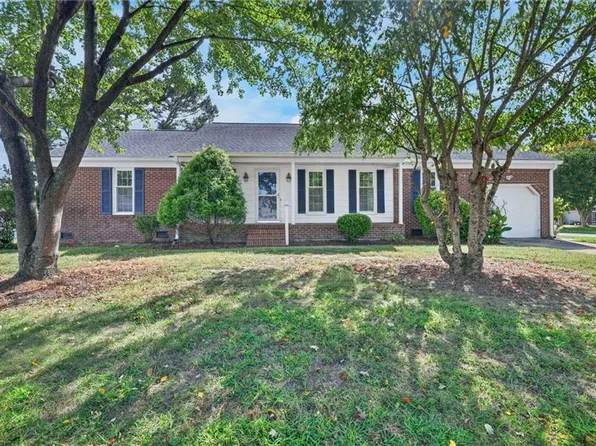 403 Caravelle Ct N, Chesapeake, VA 23322