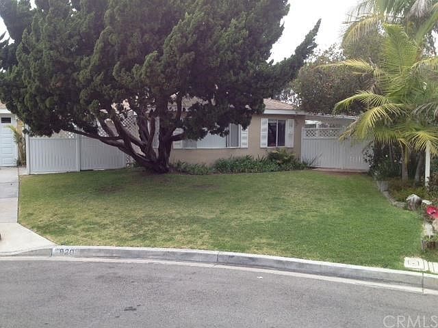 1st image of 920 W 20th St