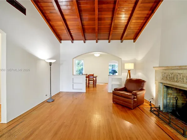 720 NE 75th St, Miami, FL 33138