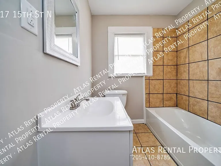 817 15th St N — Photo 23