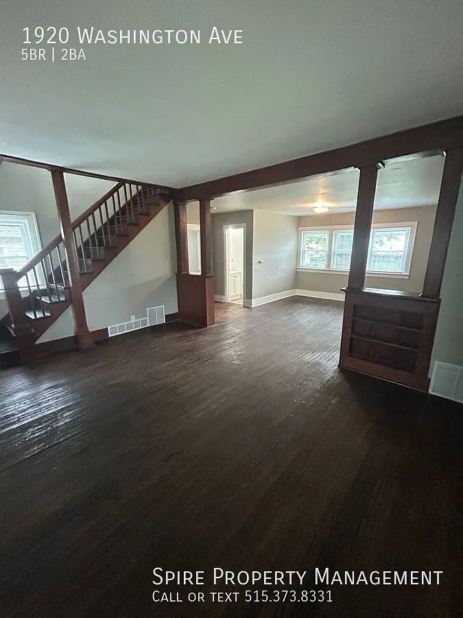 Spacious 5-Bedroom Income Based Home Full of Historic Charm — Photo 2