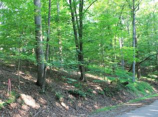 408 Mohican Ln, Sugar Grove, OH 43155