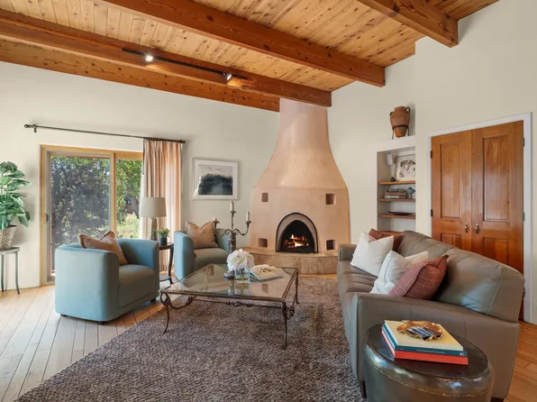 2916 Plaza Blanca, Santa Fe, NM 87507