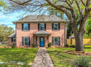 14118 Overbrook Ln, Houston, TX 77077