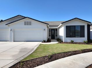 12818 Kinnick Ct, Bakersfield, CA 93311