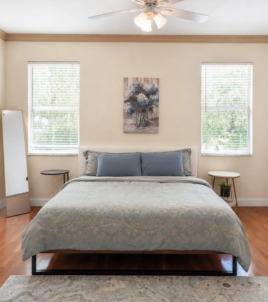 2 bed, 2.0 bath, 1800 sqft, $1,364 — Photo 1