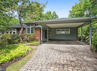 5833 Marbury Rd, Bethesda, MD 20817