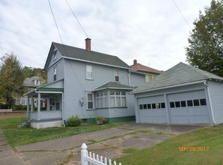 220 Center St, Franklin, PA 16323