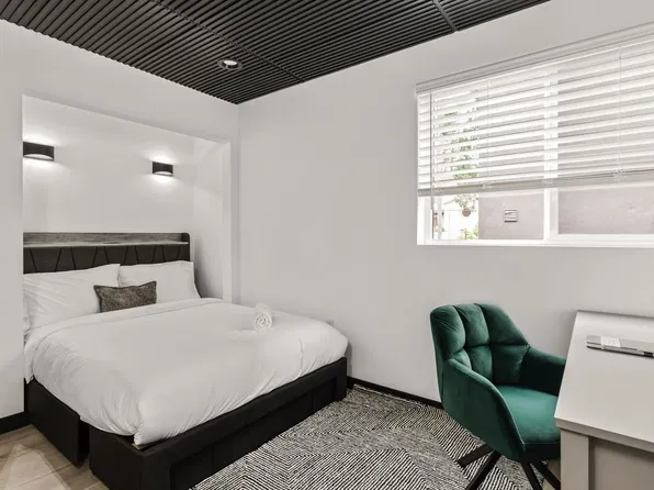 842 Hilgard, 842 Hilgard Ave Room 4, Los Angeles, CA 90024