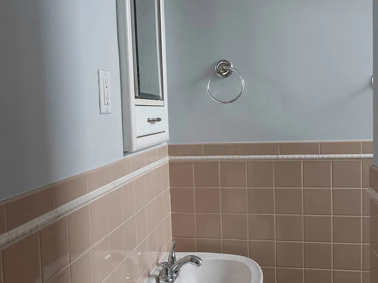 2215 W Wellington Ave #1R — Photo 14