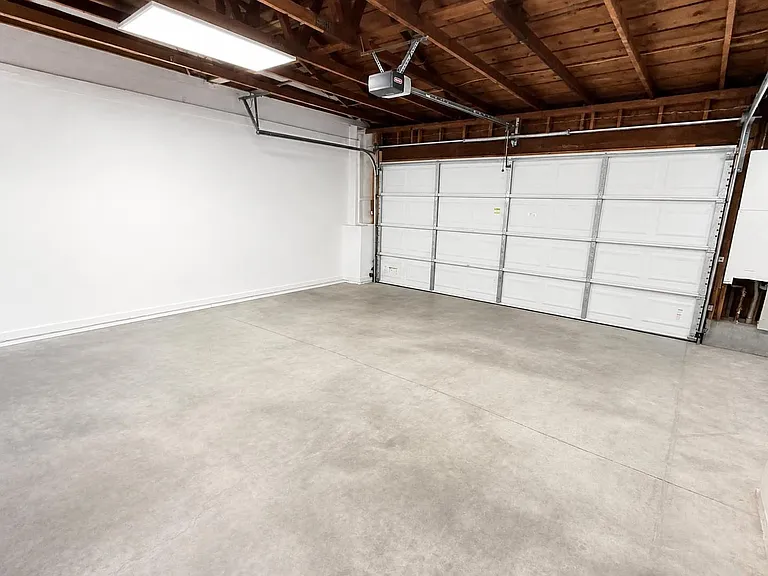 3853 Bixby Dr — Photo 17