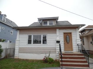 635-637 Montgomery St, Elizabeth, NJ 07202