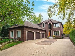 3141 Keystone Rd, Northbrook, IL 60062