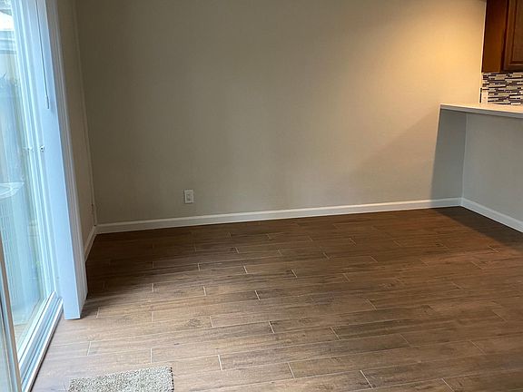 5th image of 1000 S Lemon St #C