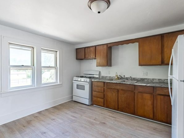 1451 Grand Ave