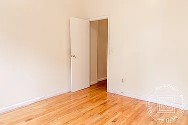 Rented by Nolita Group