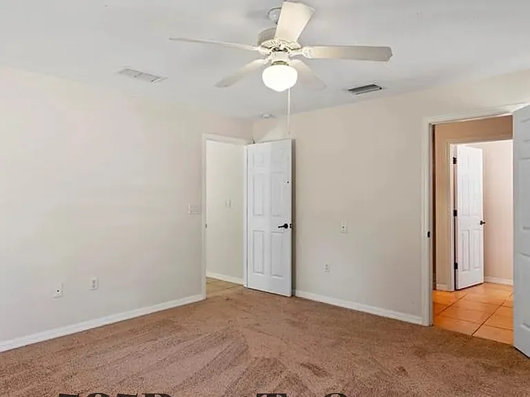 1204 Waycross St — Photo 9