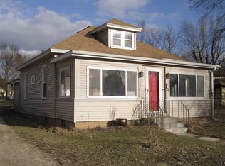 324 N Main St, Prairie Du Chien, WI 53821