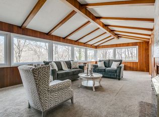 909 Lakeview Dr, Rogers, AR 72756