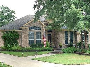 3101 Deerfield Dr, Denton, TX 76208